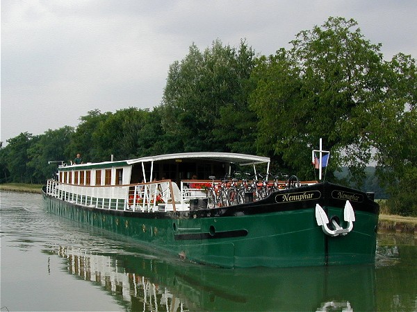 The Ultra Deluxe 12-passenger hotel barge Nenuphar